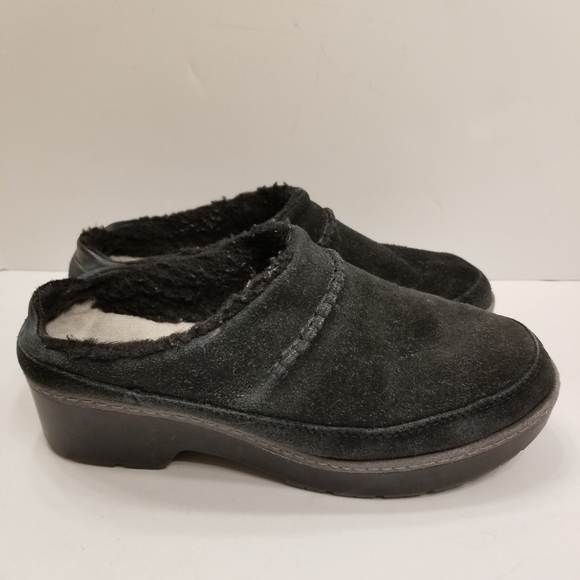 UGG W Lynwood water resistant black suede sheep skin clogs 7.5 100% authentic - Picture 11 of 16